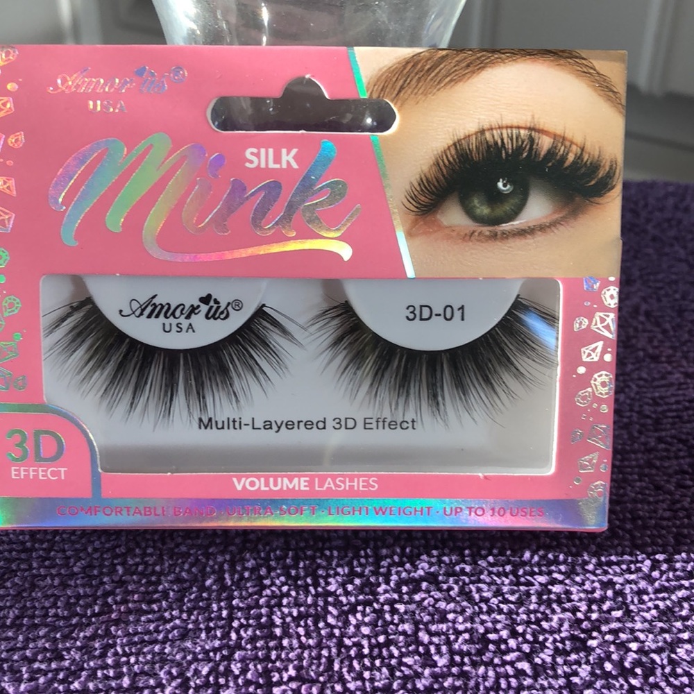 Amor Us eye lashes - Picture 3 of 3